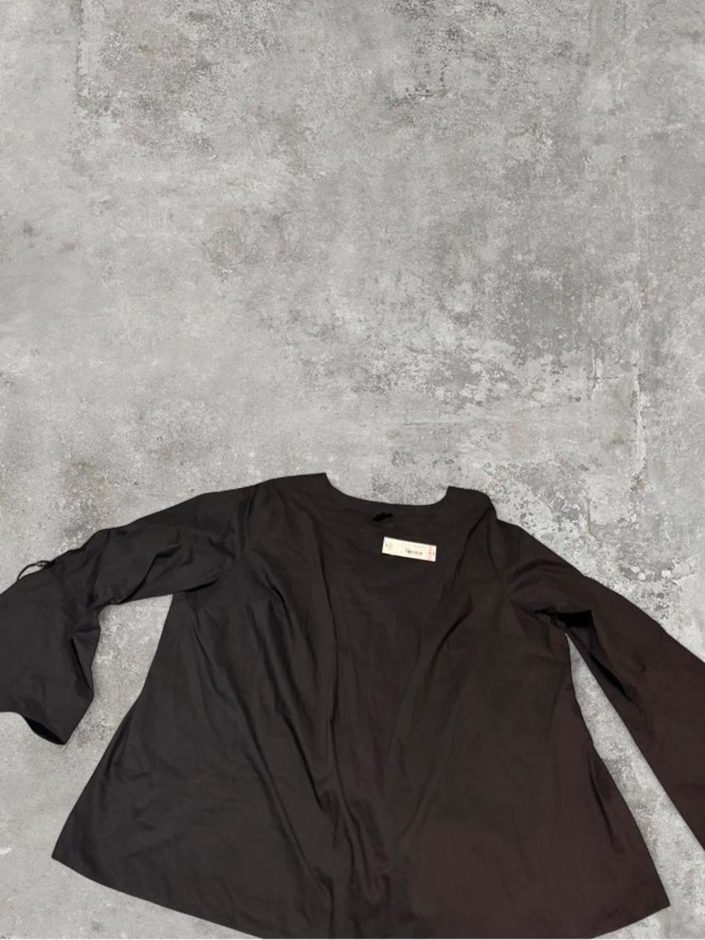 Worthington Black Flowing Scoop-Neck Blouse